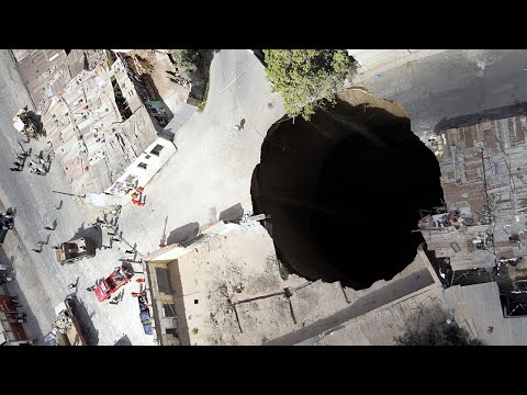 Самая большая черная дыра в земле в Гватемале