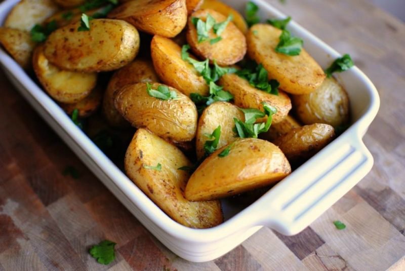 жареный картофель