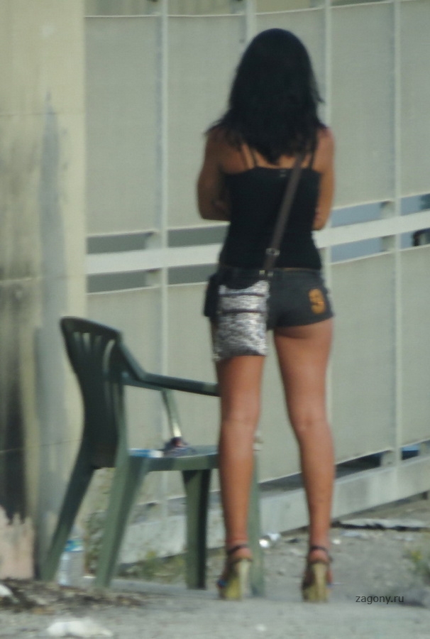 Итальянские придорожные проститутки (18 фото)